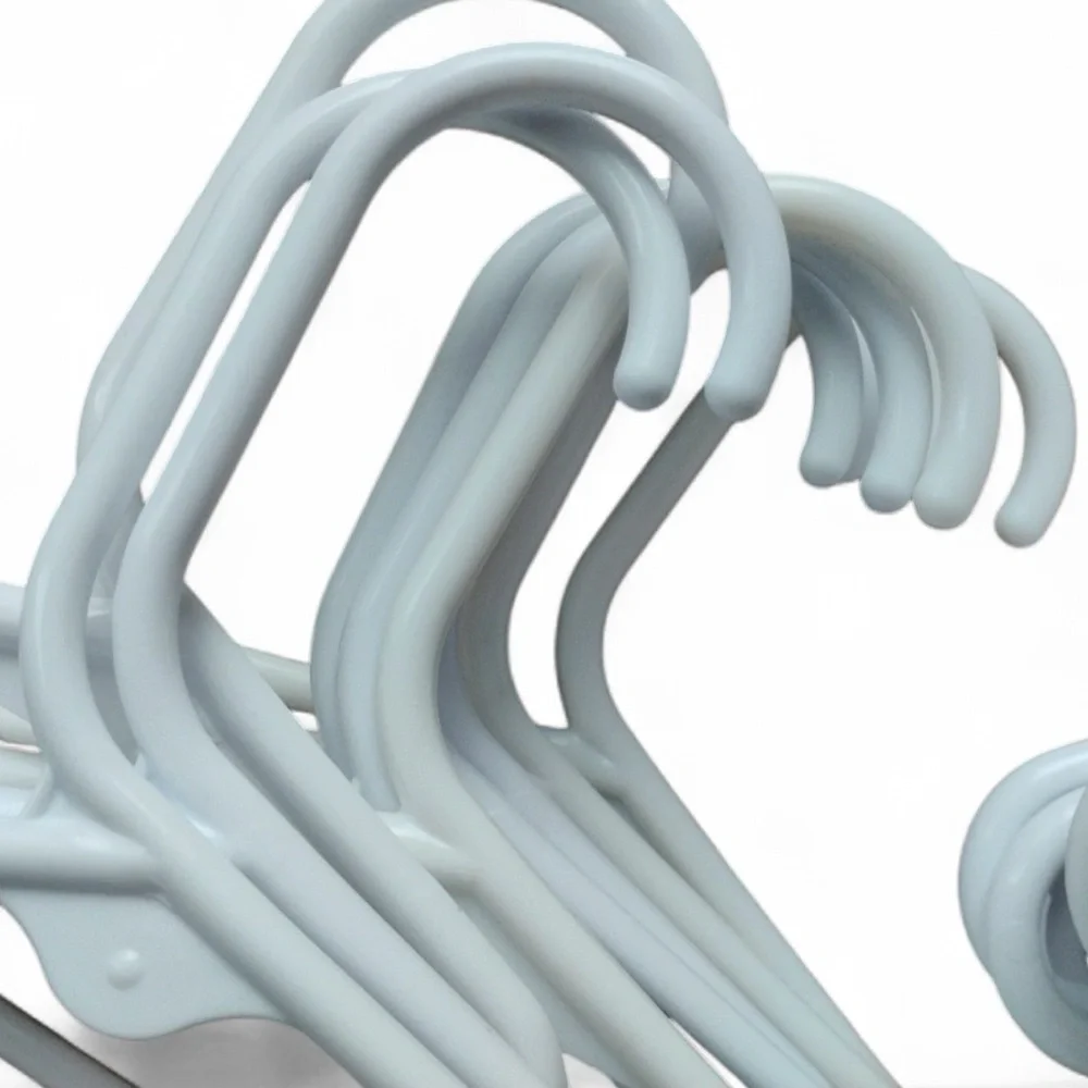 20 Baby Toddler White Plastic Closet Hangers Clothes Hangers Room Decor